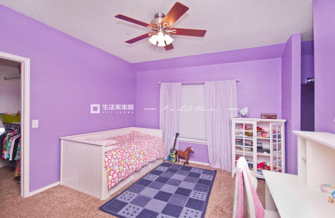紫色墙壁装修效果图