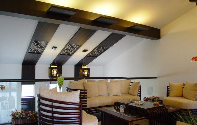 深邃的斜坡顶楼装修效果图