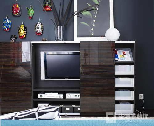 DIY电视背景墙 发掘客厅收纳"新"空间(组图)