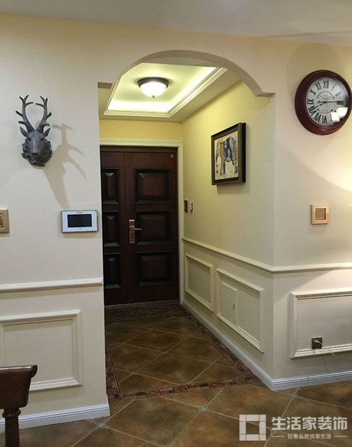 室内装修 吊顶+装饰墙板