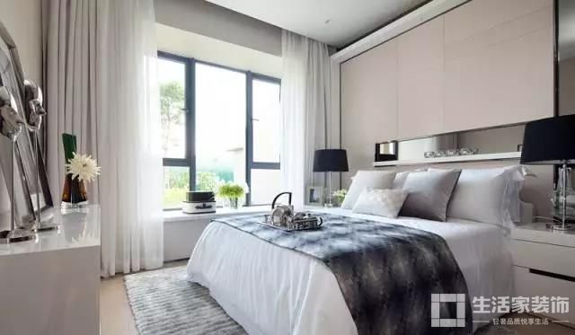 主卧背景墙实景图