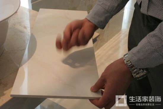 家庭装修 瓷砖声音清亮