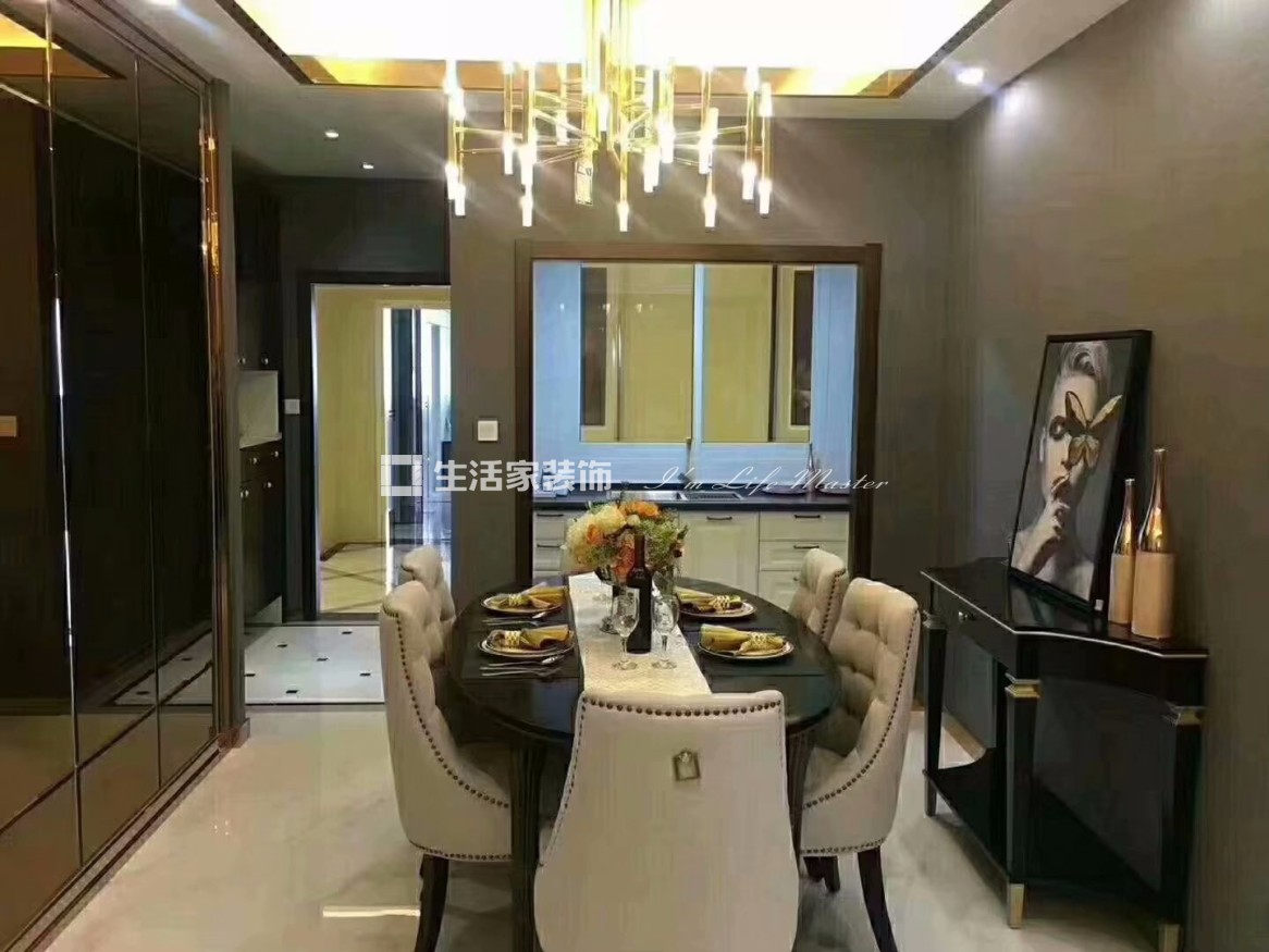 户型图卧龙墨水湖边  港式轻奢风格 