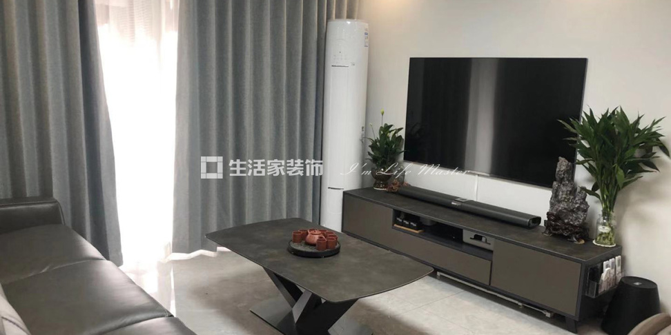 飘窗87㎡现代简约二室装修实景案例