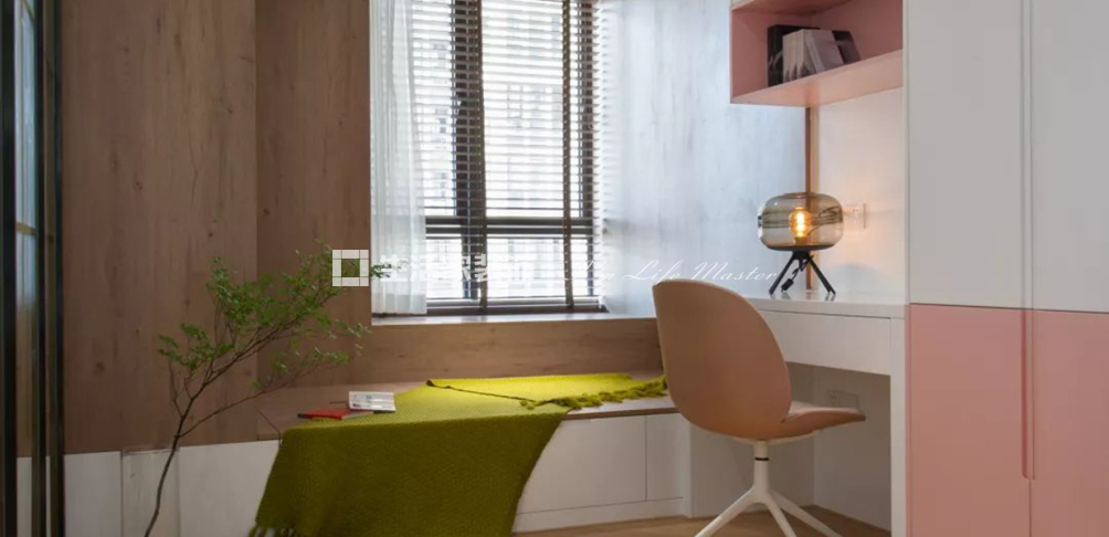 飘窗115平三室现代装修实景案例