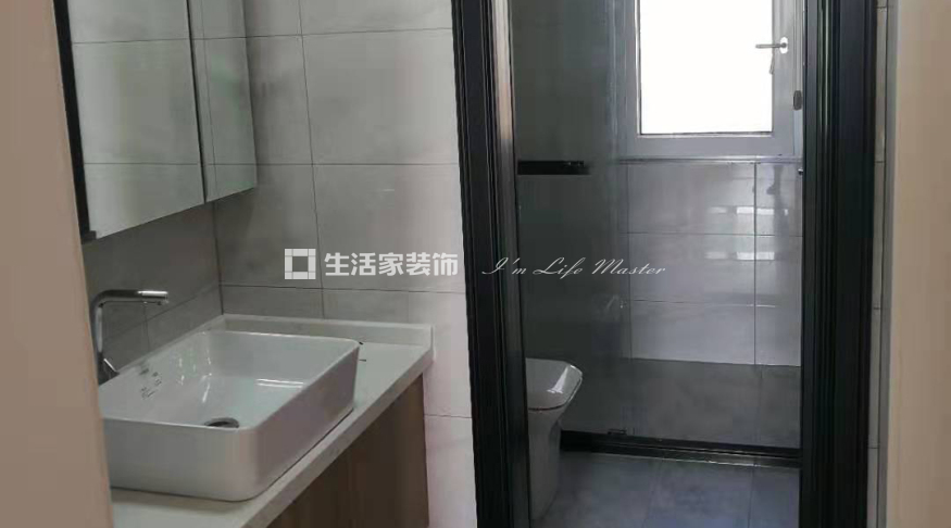 飘窗140㎡四室现代装修实景案例