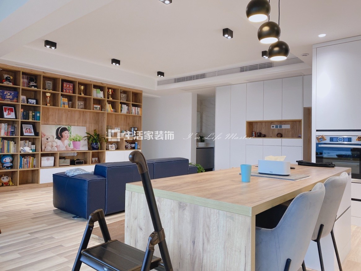 龙湖春江天境 四室两卫户型一户型图
