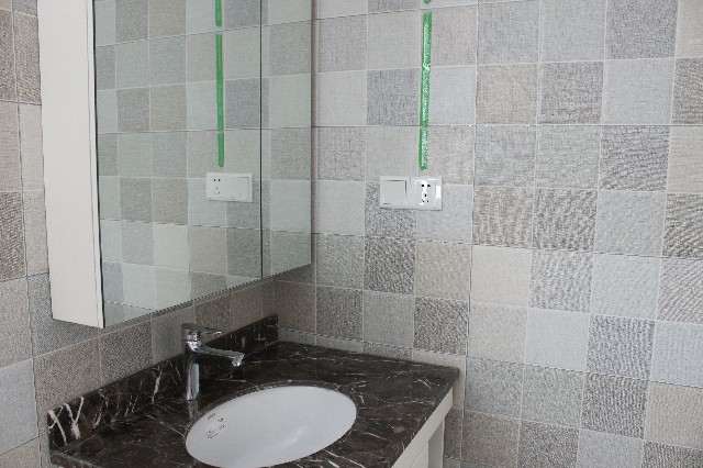 百步亭现代城墙砖验收效果图