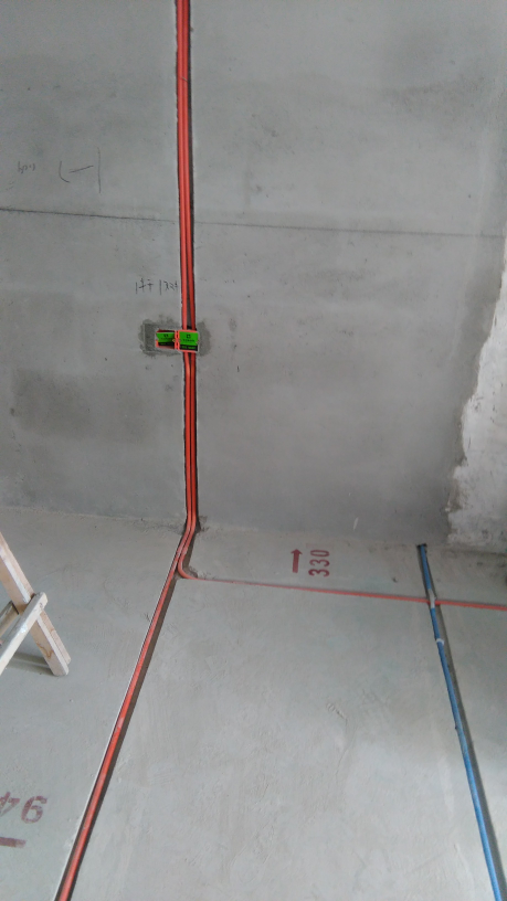 蓝晶绿洲水电验收效果图