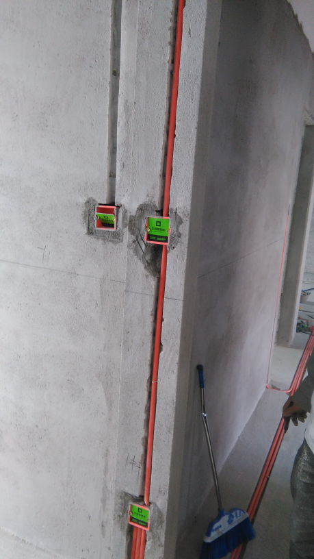 蓝晶绿洲水电验收效果图